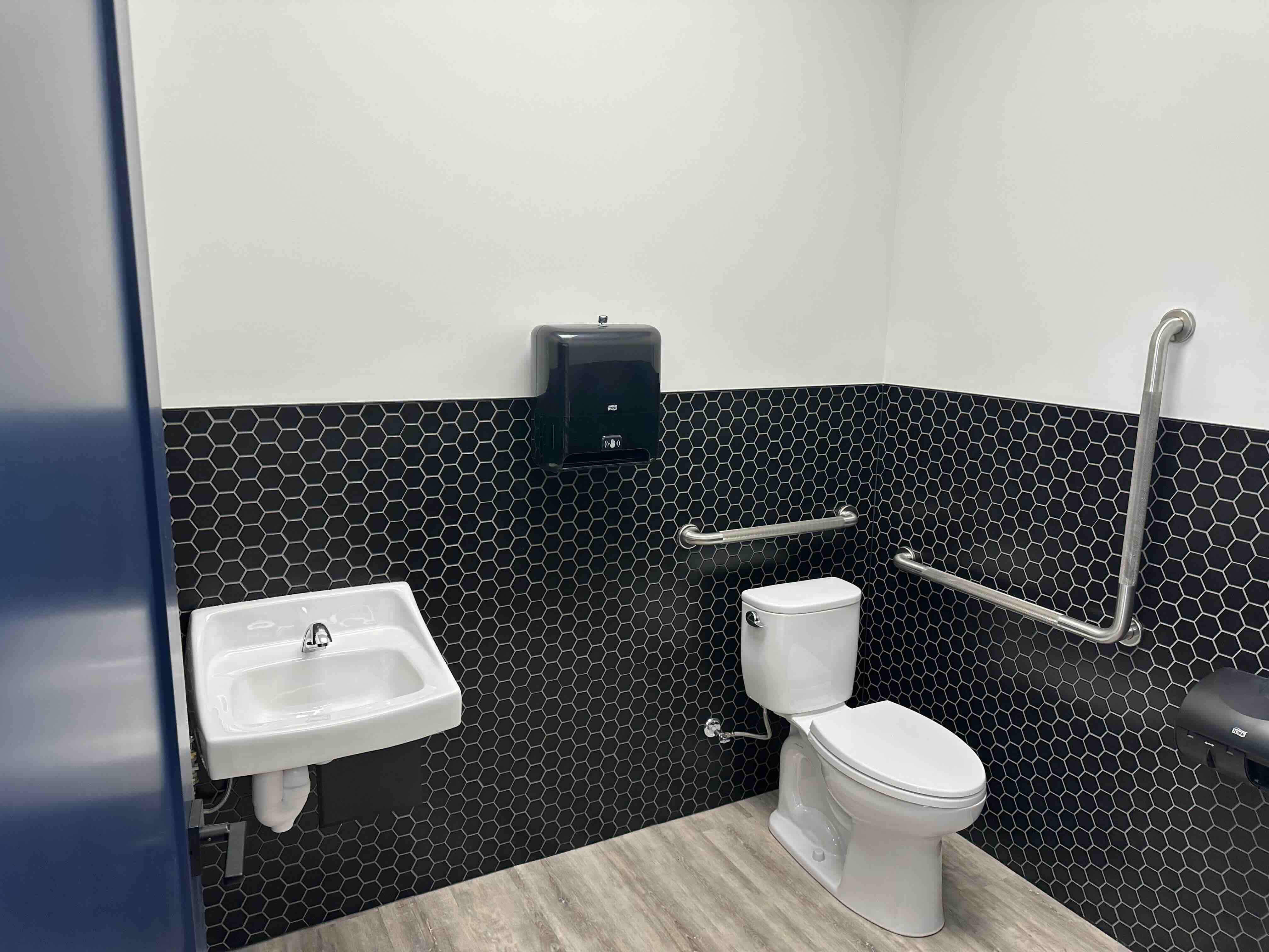 Professional Commercial Washroom